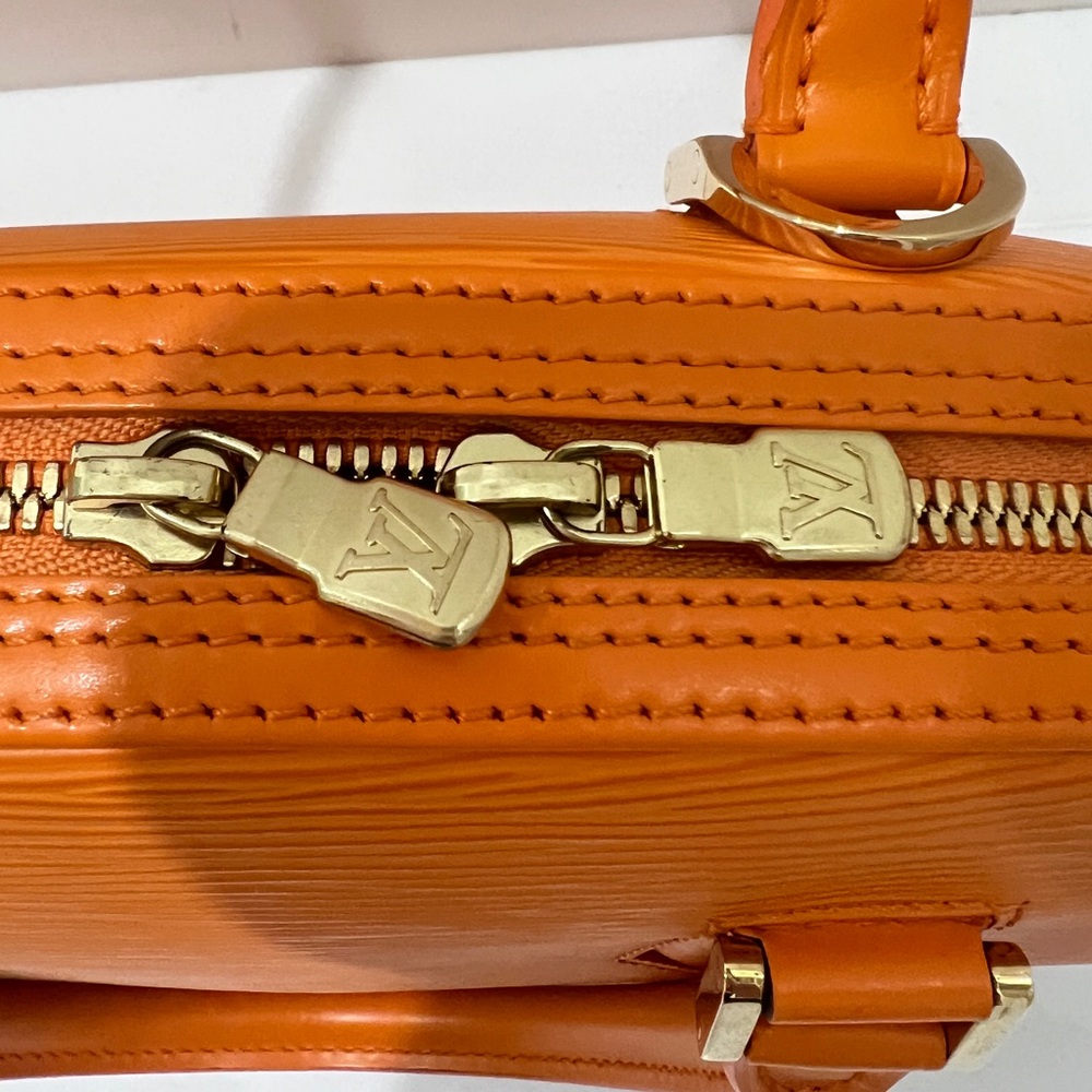 Louis Vuitton Epi Jasmine Handbag Orange - Picture 9 of 10